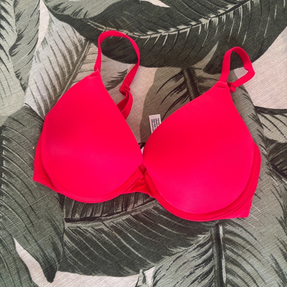 PINK Victoria's Secret Red Bra